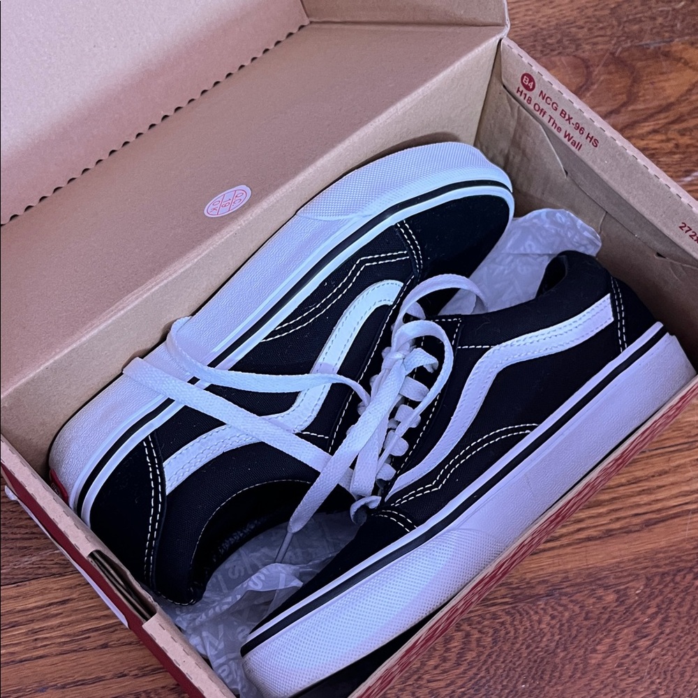 Vans Black and White Low-Top Shoes
